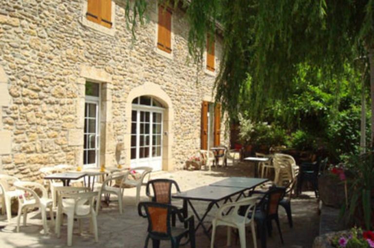 HÔTEL PARADIS